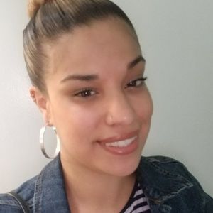 Meet your Posher, Alejandra